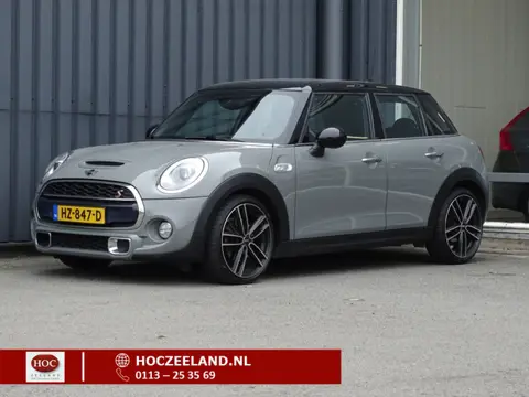 MINI Mini 2.0 Cooper S Serious Business 5-Deurs | LED | Navi |18"