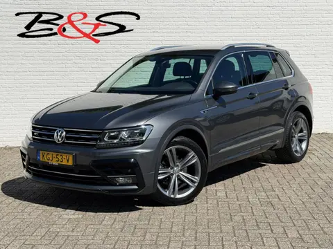 Volkswagen TIGUAN 1.5 TSI ACT Highline R-Line Automaat Pdc V+A Dab+ Carplay Adapt Cruise Navigatie L