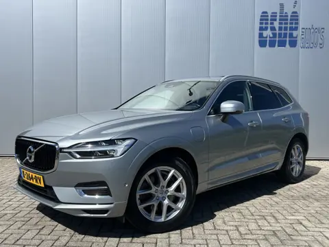 Volvo XC60 2.0 T8 Twin Engine AWD Momentum Panoramadak Luchtvering Trekhaak Navigatie Elek Stoel + V