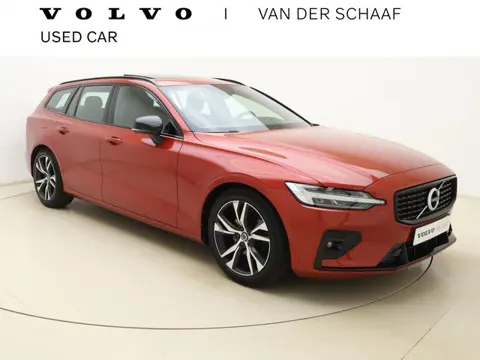 Volvo V60 B3 R-Design | Schuif/Kantel dak | Memory seats | Trekhaak | Stoel/stuur verwarming | Harmo