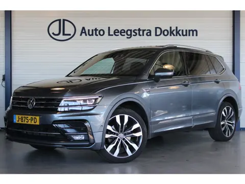 Volkswagen Tiguan Allspace 1.5 TSI Highline R-Line 7-persoons | Trekhaak | Pano | Virtual Cockpit | 