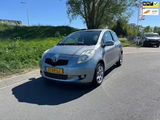 Toyota Yaris 1.3 VVTi Sol Airco LM Velgen