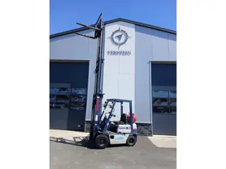 Komatsu FG15T 5m mast met free lift!!