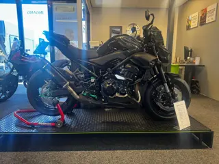 Kawasaki Z900 PUIG / EVOTECH EDITION (bj 2026)