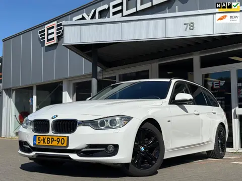 BMW 3-serie Touring 320i High Executive - Navigatie