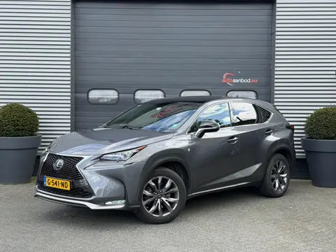 Lexus NX 300h AWD F Sport Line | Panoramadak | Camera | DAB | Stoelverwarming | Cruise Control |