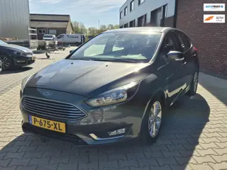 Ford Focus 1.0 Titanium TURBO/keyles / zeer nette auto
