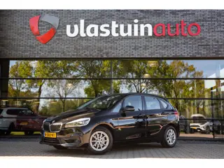 BMW 2 Serie Active Tourer 218i High Executive , Trekhaak, Navigatie, Stoelverwarming,