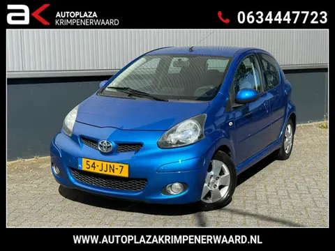 Toyota Aygo 1.0-12V Dynamic Blue Carplay Pdc Airco Elektrische Ramen Nieuwe Apk