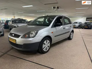 Ford Fiesta 1.3-8V Champion Airco. 5 deurs.