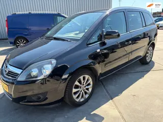 Opel Zafira 1.8 Edition Airco -NAVI- PARKEER SENSOREN