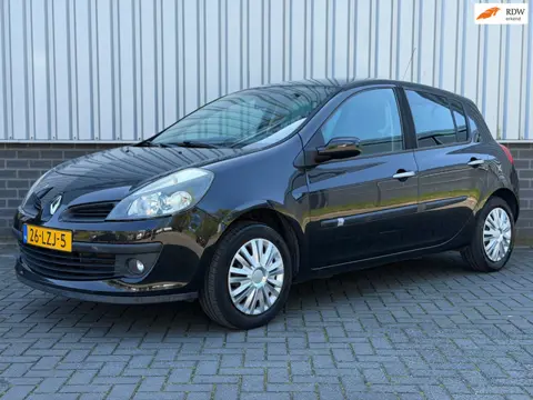 Renault Clio 1.2-16V Dynamique |Airco|5 Deurs|