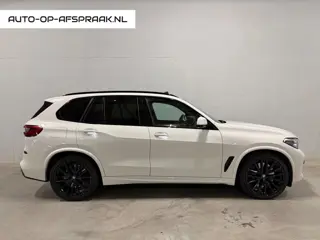 BMW X5 XDrive45e High Executive M-pakket Pano Camera Massage Head-up