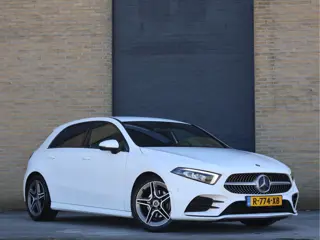 Mercedes-Benz A-Klasse 180 AMG Line Automaat Stoelverwarming | 18" | CarPlay | Camera | Sportstoelen