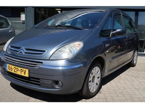 Citroen Xsara Picasso 1.6i-16V Prestige