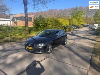 Audi A3 Sportback 1.6 TDI Attraction Pro Line Business Clima.Navi