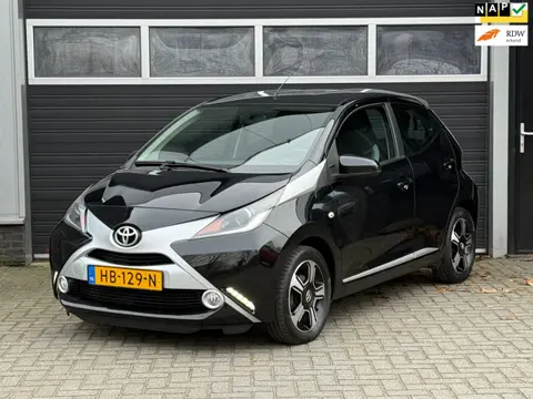Toyota Aygo 1.0 VVT-i x-clusiv keyless, Camera, Climate Control, NAP