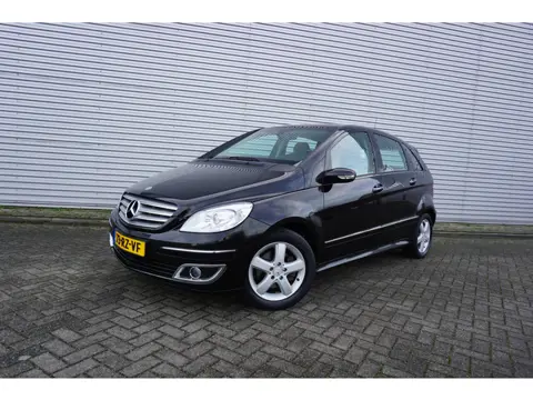 Mercedes-Benz B-Klasse 200 Climate / Cruise / Elektr. ramen / Trekhaak / Lm velgen / NAP