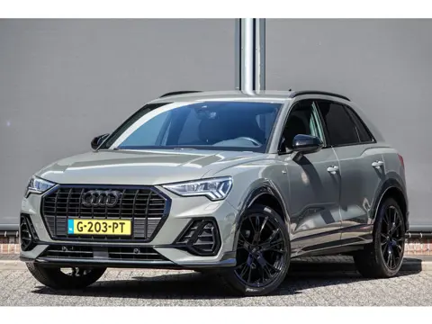 Audi Q3 35Tfsi 150Pk Aut. | Edition one | S-Line | Achteruitrijcamera | Trekhaak | Black optiek | 20