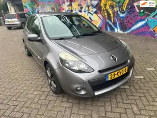 Renault Clio 1.2 TCe Sélection Business Sport zeer mooie auto met 160 dkm nap dikke velgen navigatie