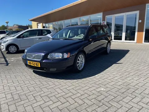 Volvo V70 2.4 D5 Edition II (bj 2006, automaat)