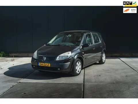 Renault Scénic 1.6-16V Dynamique Comfort