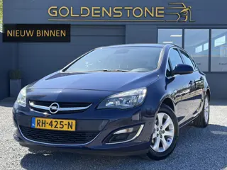 Opel Astra 1.4 Business + Navi,Camera,Dodehoek,Airco,Cruise,Lm velgen,Pdc V+A,102pk,Nieuwe Apk bij A