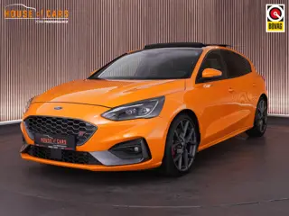 Ford Focus 2.3 280pk ST-3 |panoramadak|head-up|adaptive LED|Apple Carplay|winterpack|cruise control|