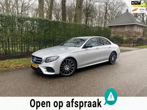 Mercedes-Benz E-klasse 220D AMG, Trekhaak, Widescreen, NAP!!