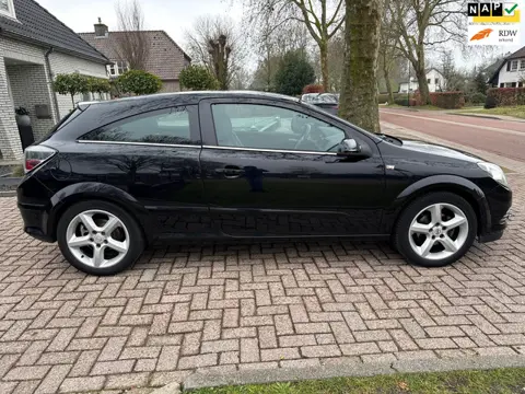 Opel Astra GTC 1.8 Cosmo