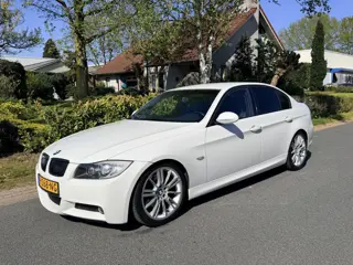 BMW 3-serie 323iA 203PK M-Sport•Automaat•Leder