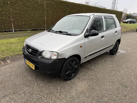 Suzuki Alto 1.1 GLX Jubilée 2. nieuwe Apk (bj 2005)