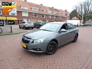 Chevrolet Cruze 1.8 LT NL AUTO ORG KM NAP AANTOONBAAR...... CAMERA CRUISECONTROL AIRCO NAV TEL.....