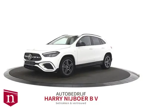 Mercedes-Benz GLA 250 e AMG Line Black Optiek / Sfeerverlichting / Stoelverwarming / Camera