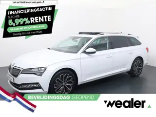 Skoda Superb Combi 1.4 TSI iV Laurin & Klement Edition | 218 PK | SoH 97% | Trekhaak | Panoramadak |