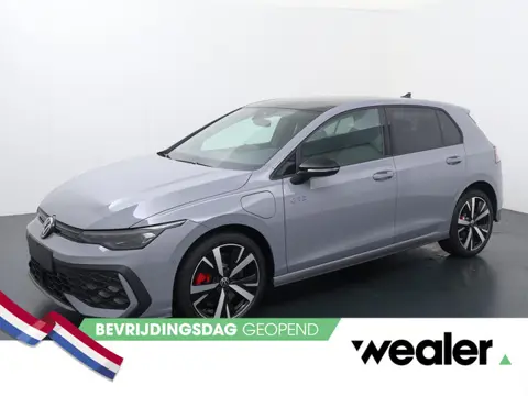 Volkswagen Golf GTE 1.5 eHybrid 200 kW / 272 PK Hatchback 6-DSG | Panoramadak | Black Style |