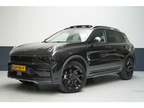 Lynk & Co 01 1.5 | Zwart optiek | Panoramadak | Navigatie | Memory | Apple CarPlay