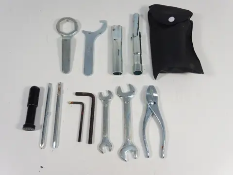 GEREEDSCHAPSET Suzuki GSR 600 2006 - 2009