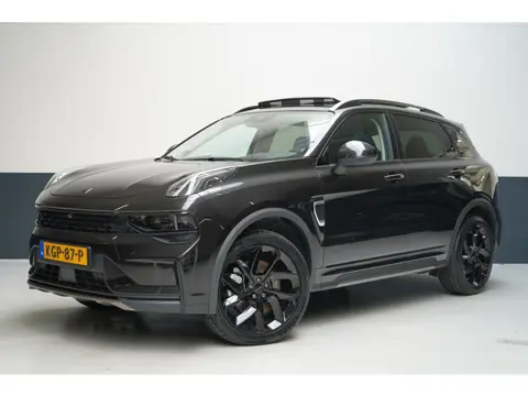 Lynk & Co 01 1.5 | Zwart optiek | Panoramadak | Navigatie | Memory | Apple CarPlay