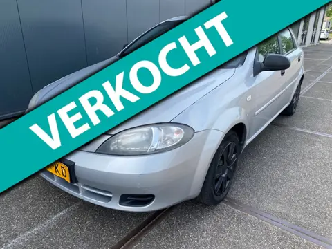 Daewoo Lacetti 1.4-16V Spirit / nap / scherm / apk / motor 100% / inruilauto / meeneemprijs!!
