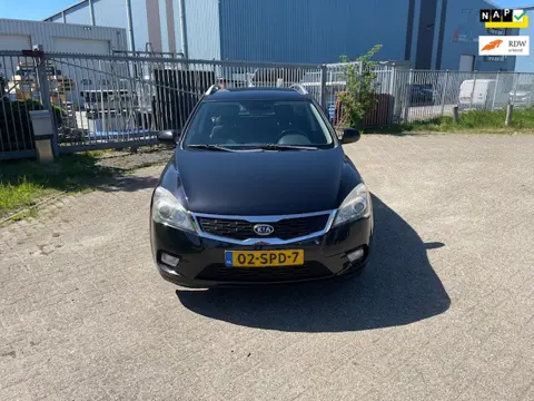 Kia Cee'd Sporty Wagon 1.4 CVVT Navigator Plus Pack