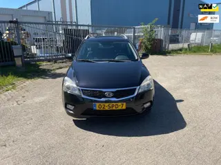 Kia Cee'd Sporty Wagon 1.4 CVVT Navigator Plus Pack