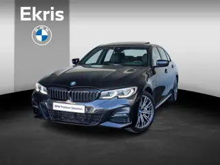 BMW 3 Serie Sedan 330e | M Sport | Innovationspakket | Comfort Access | Achteruitrijcamera | Schuif-