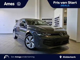 Volkswagen Golf Life Edition 1.5 eHybrid 204 PK | Stoelverwarming | Automaat | Sfeerverlichting | 17