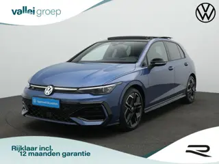 Volkswagen Golf 1.5 eTSI 150 pk DSG R-Line | Panoramadak | Trekhaak | Standkachel | IQ Light | Head-