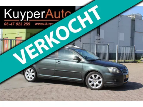 Toyota Avensis Wagon 2.0 VVTi Executive Business LEDER TREKHAAK MULTIMEDIA VOORBER NAVI