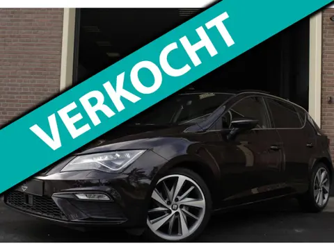 Seat Leon 1.4 TSI FR |Facelift|Pano|Alcantara|Sfeer|Trekhaak|