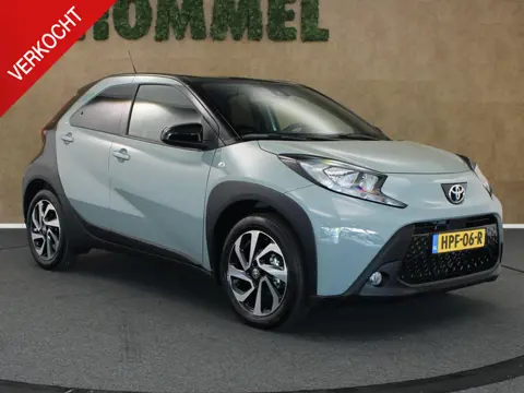 Toyota Aygo X 1.0 VVT-i MT Pulse - ACHTERUITRIJCAMERA - APPLE CARPLAY/ANDROID AUTO - STOELVERWARMING