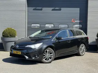 Toyota Avensis Touring Sports 1.8 VVT-i Executive | Navigatie | DAB | Camera | Cruise Control | Trek