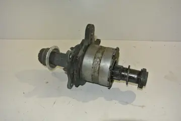 WIELNAAF ACHTER Triumph Sprint ST 955 1999 - 2005